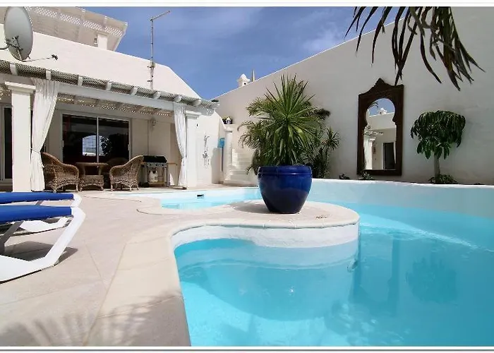 Mi Casa Su Casa فيلة لا أوليفا